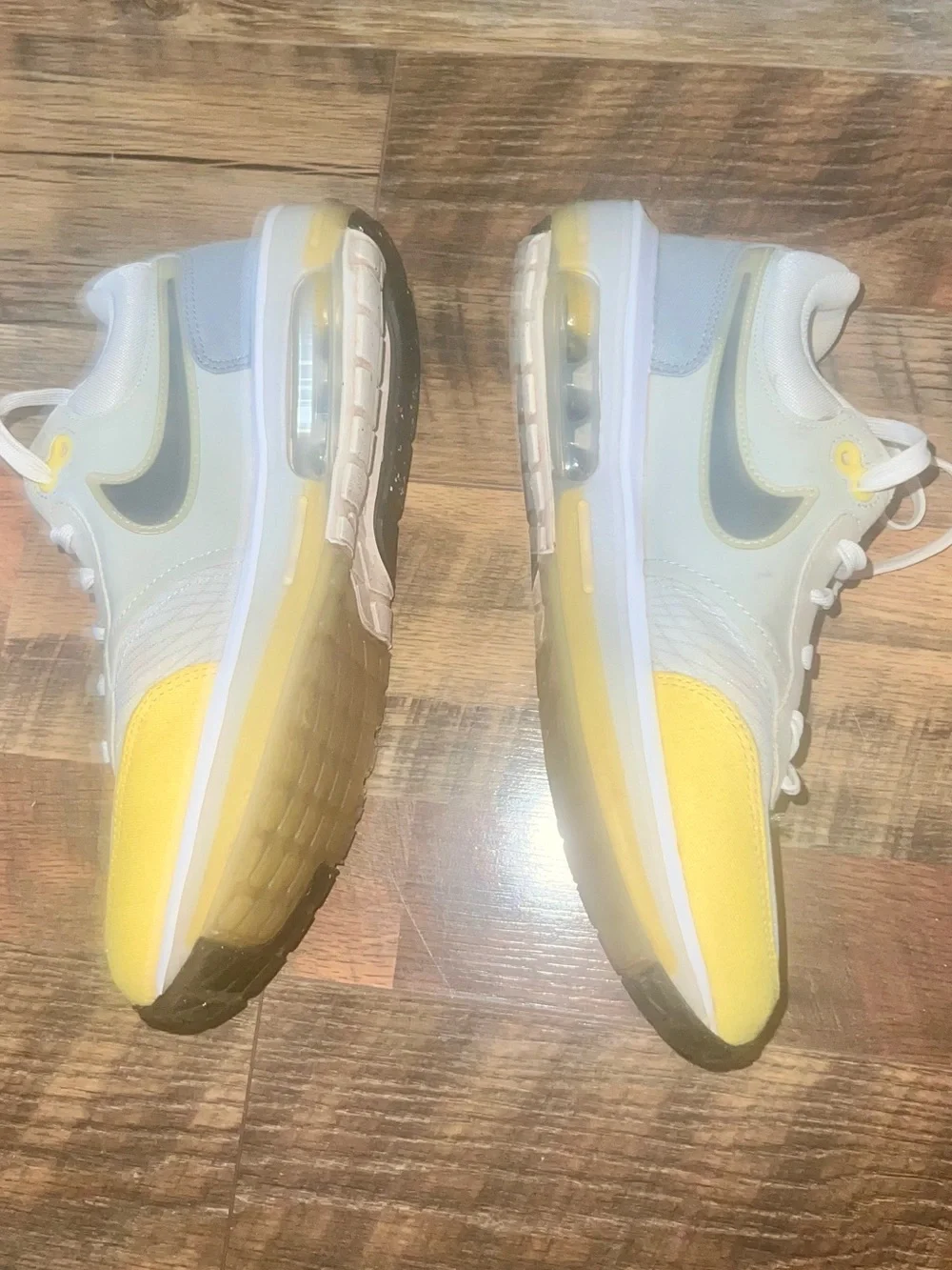 Nike Air Max Motif 'Photon Dust'